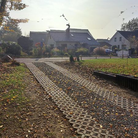 Moderne Ferienwohnung Fuer Familien Im Dachgeschoss Bosau Zewnętrze zdjęcie