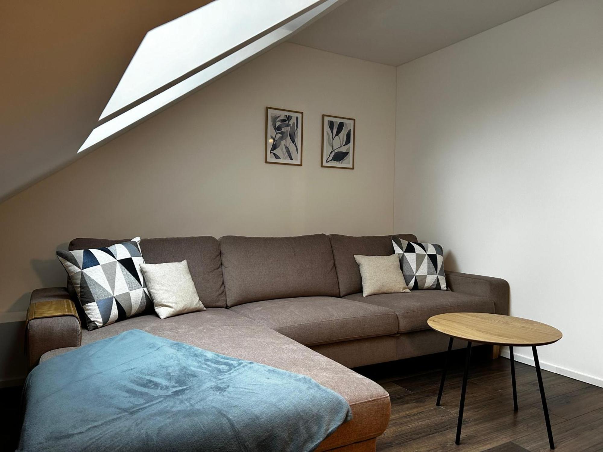 Moderne Ferienwohnung Fuer Familien Im Dachgeschoss Bosau Zewnętrze zdjęcie